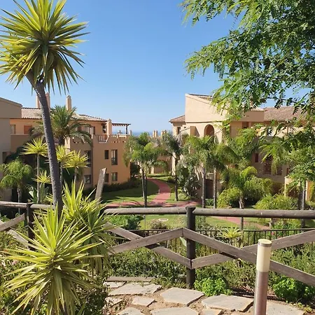 Luxury In Benahavis With Amazing Views *