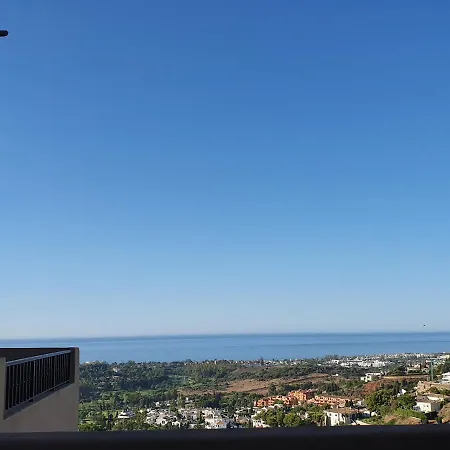 Luxury In Benahavis With Amazing Views *