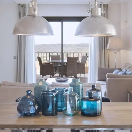 Luxury In Benahavis With Amazing Views