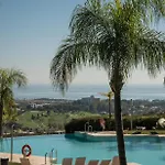 Luxury In Benahavis With Amazing Views Apartamento Estepona