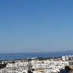 Luxury In Benahavis With Amazing Views Apartamento