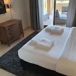Luxury In Benahavis With Amazing Views Apartamento