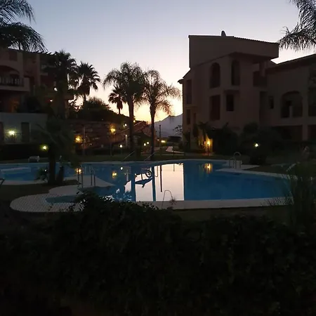 Luxury In Benahavis With Amazing Views *