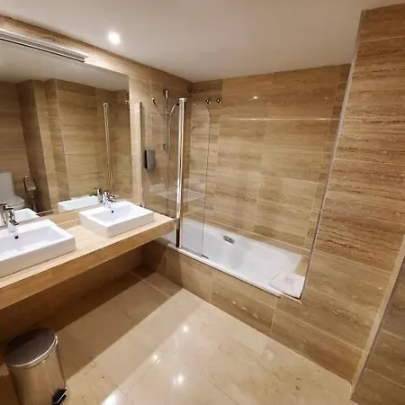 アパート Luxury In Benahavis With Amazing Views *