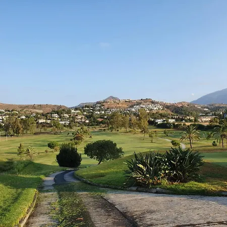 アパート Luxury In Benahavis With Amazing Views