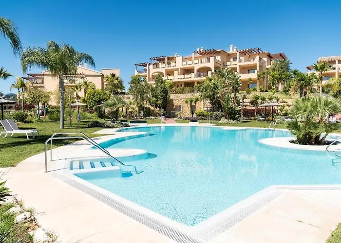 Luxury In Benahavis With Amazing Views