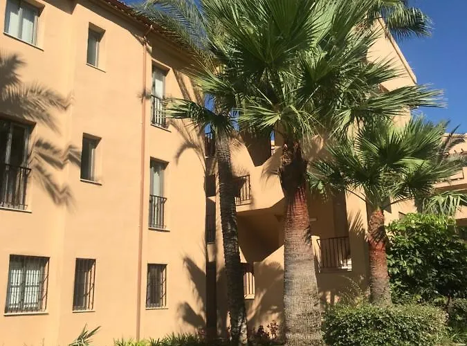 Luxury In Benahavis With Amazing Views